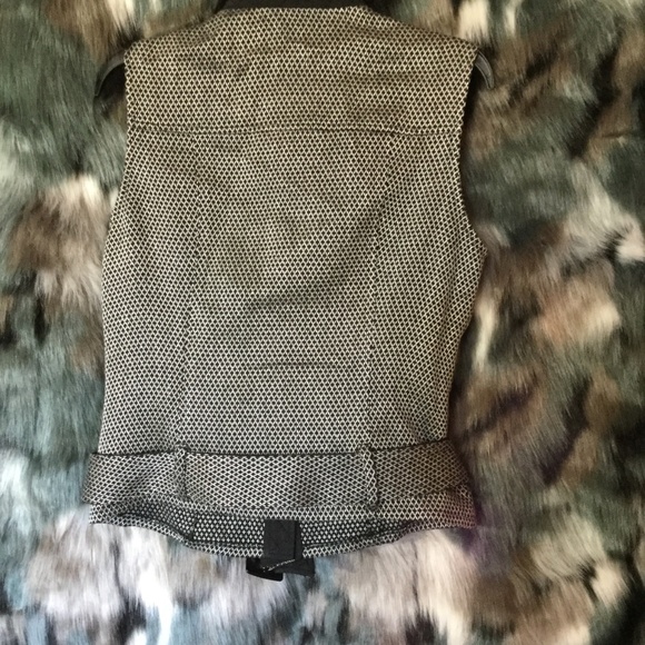 $35⬇️2pc suit Black and White - Picture 6 of 6